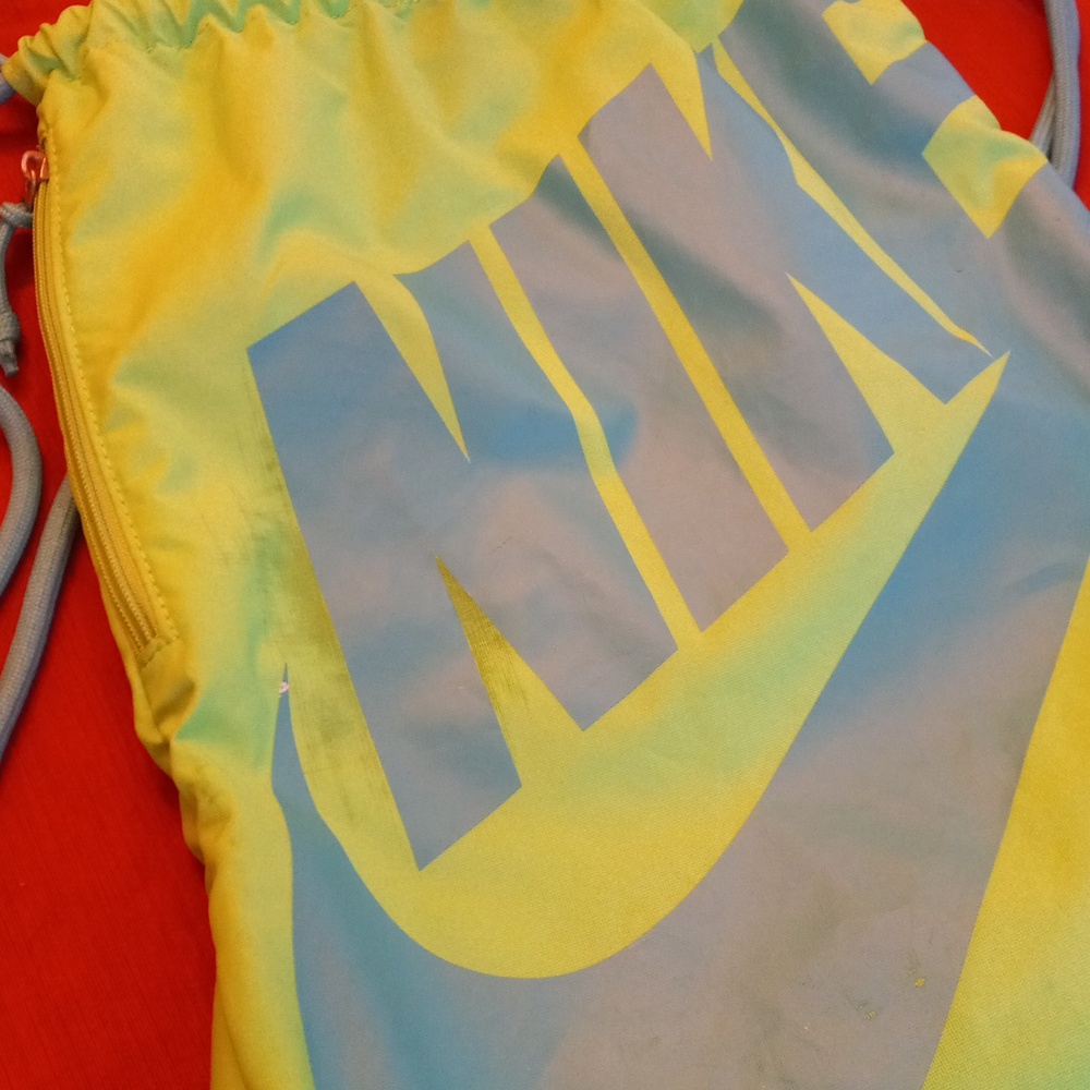 Nike Neon-Green Drawstring Bag with Blue Logo - Picture 5 of 11
